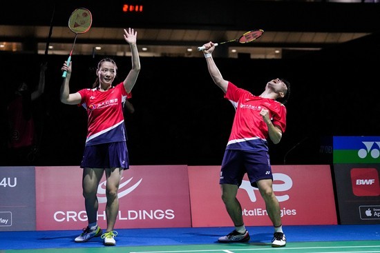 的锋线球员 的锋线球员