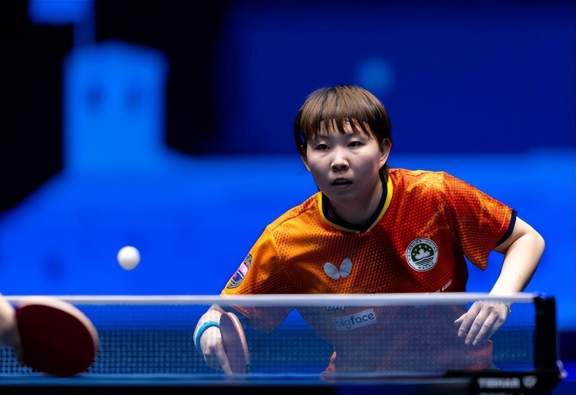 守球员的围 守球员的围