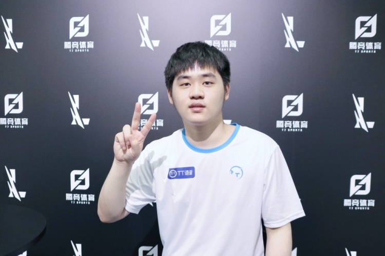 的年轻才俊 的年轻才俊