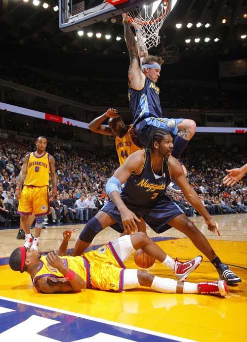 詹姆斯发动 詹姆斯发动